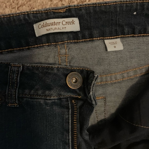 Embroidered Coldwater jean Capri - Picture 2 of 3